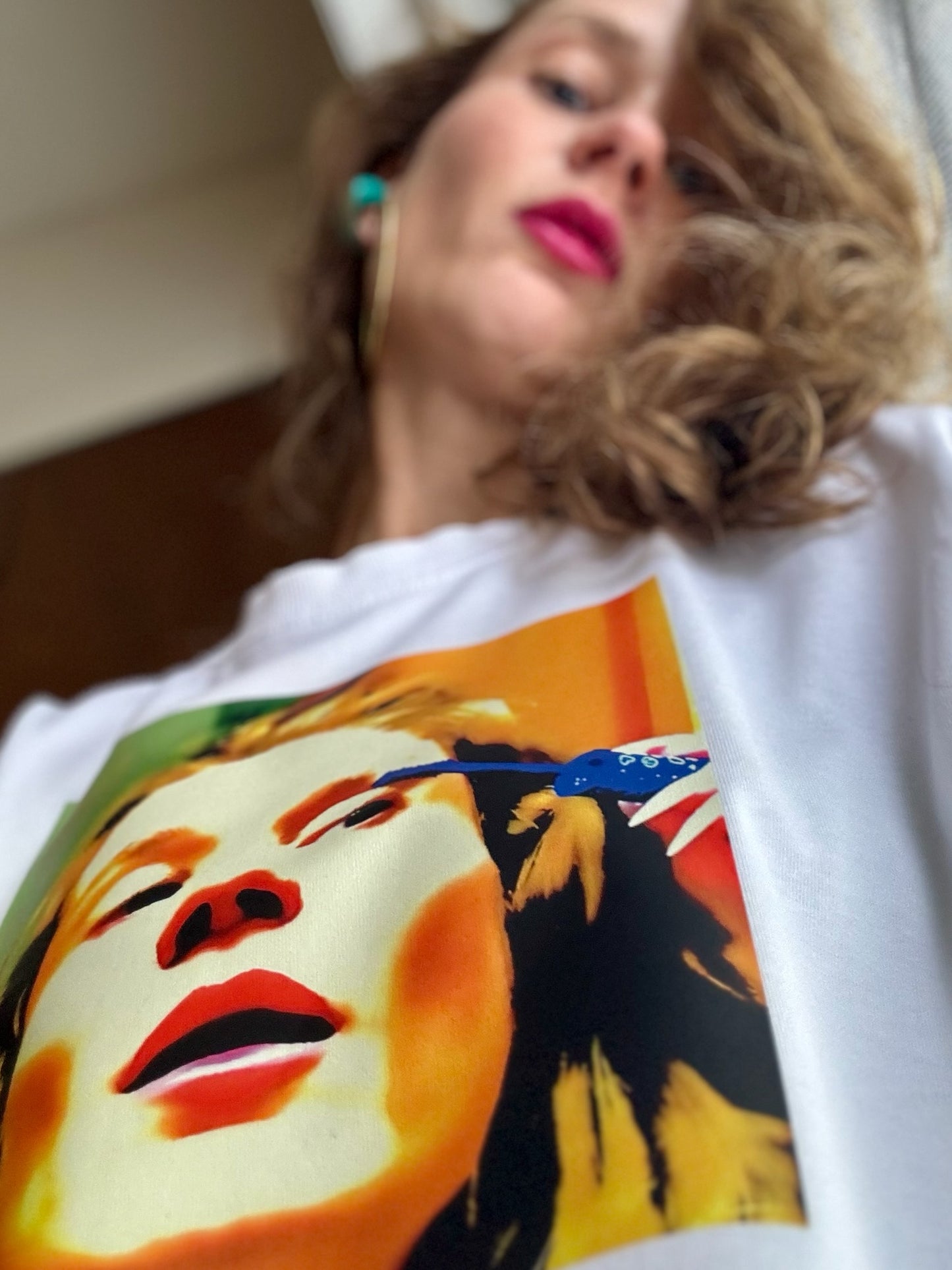 SIGNATURE T SHIRT in WHITE